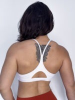 Elas Treinam | Strappy Open Back Top Branco - Image 2