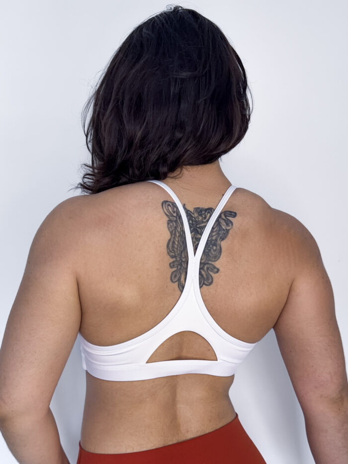 Elas Treinam | Strappy Open Back Top Branco - Image 2
